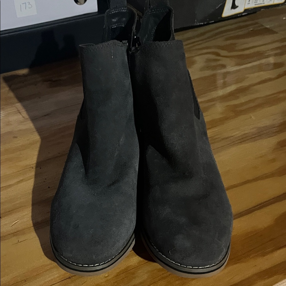 Women's Gray Ankle Boots